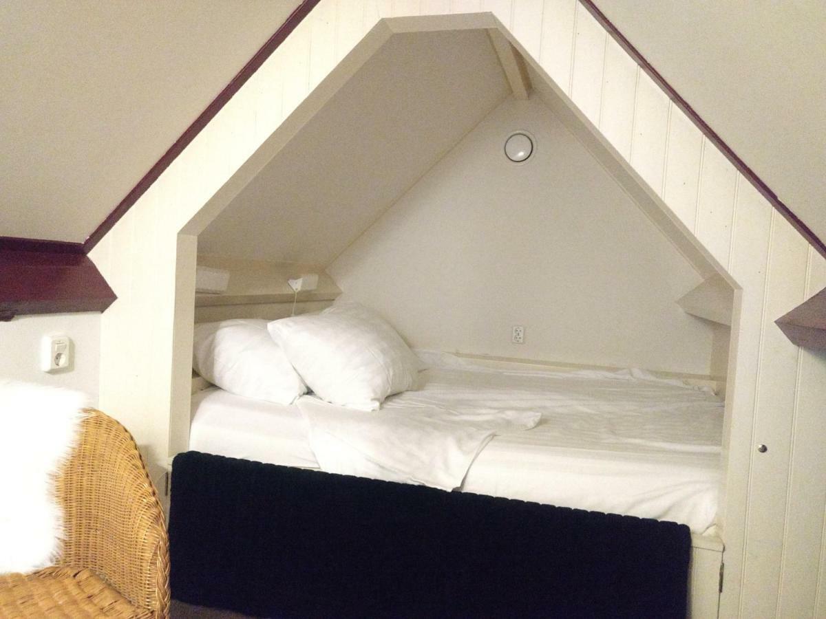 B&b-hotel De Joremeinshoeve Hotel 3*